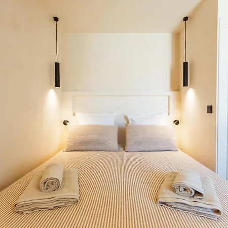 Mezzanine 22, Centre-ville Saint-Tropez